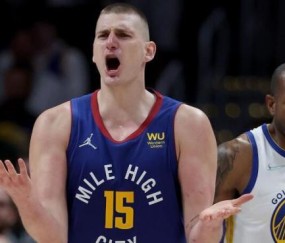 季后赛七连败！最好的约基奇斗不过勇士五小