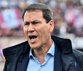 华体会官网-比利时主帅：卢卡库决定不手术是对的，他已经在进行康复训练